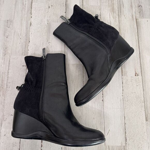 Calvin Klein Ianna Wedge Calf Boot Bootie Black 6.5 M Zipper Party Trendy Shoe - Picture 1 of 7